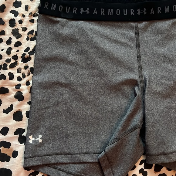 Under armour workout shorts size XL - Picture 3 of 10